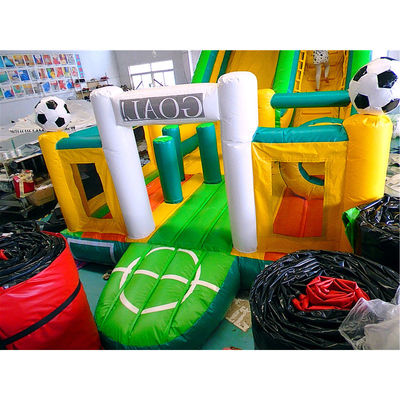 Slide de futebol comercial inflável Slide seco e molhado para brincar ao ar livre ou interior das crianças
