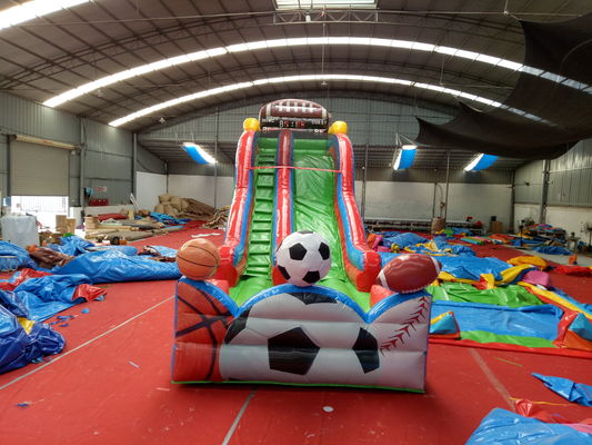 Jogos esportivos de basquete inflável comercial Slide de piscina aquática para crianças e adultos