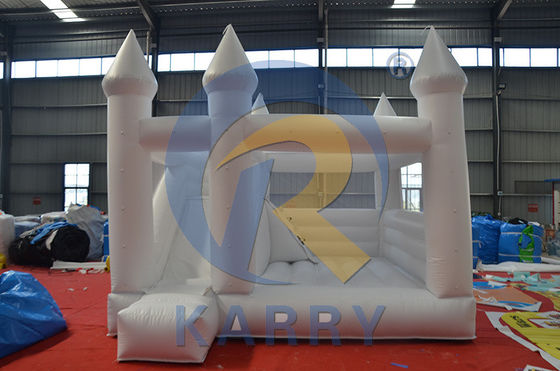 Campo de Jogos ao Ar Livre inflável Casa Branca de Salto com Slide e Castelo de Salto