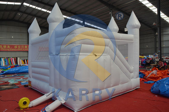 Campo de Jogos ao Ar Livre inflável Casa Branca de Salto com Slide e Castelo de Salto