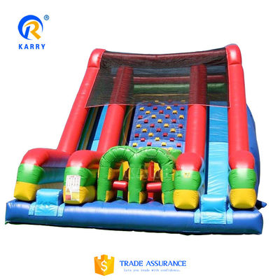 Acorde o peso real deslizamento de água inflável com piscina Combinado Obstáculo dupla pista