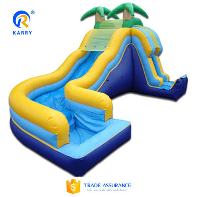 Concordar o peso real Commercial Slide de água inflável com piscina e design de palmeira