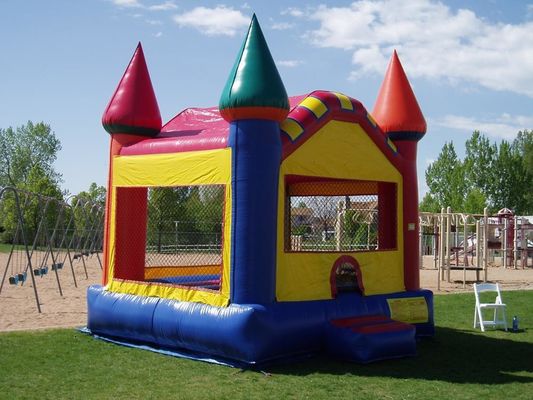 Parque aquático de verão unisex casa de salto inflável com deslizamento e jogo de castelo de saltos