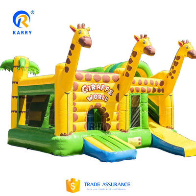 Três Slides de Girafa Combinado com Obstáculo Casa de Rebentamento de Ar Comercial Inflavel