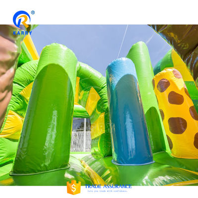 Três Slides de Girafa Combinado com Obstáculo Casa de Rebentamento de Ar Comercial Inflavel