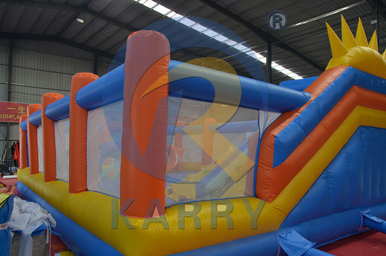 Combo de escorregador de PVC portátil com curso de obstáculos e parede de escalada inflável