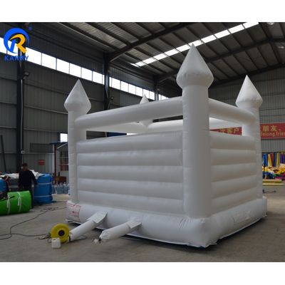 Casamento de cores personalizadas Salto de castelo de salto Casa de salto inflável com combinação de slide