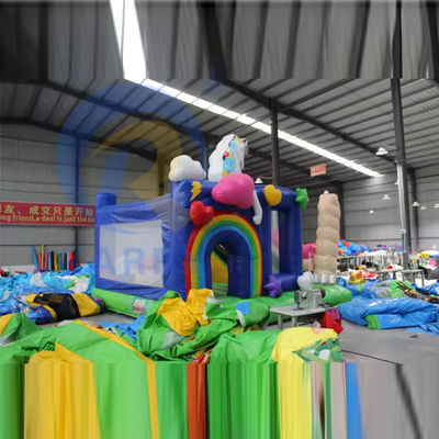 Combinação de salto inflável de PVC unisex com deslizamento e salto inflável do castelo do unicórnio