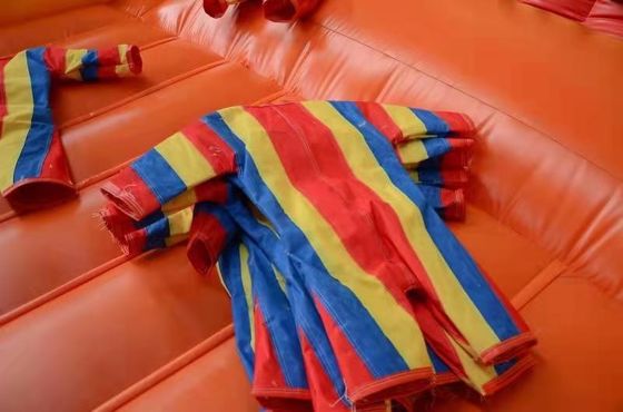 Jogo esportivo inflável de parede pegajosa com roupas de pasta comercial e soprador com soprador