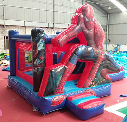 Capacidade máxima 100-500 kg Spiderman Casa de salto inflável com piscina de escorregamento e castelo