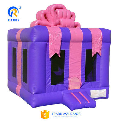Características PORTABLE inflável caixa de presente de luxo saltador de água Bouncer Casa para venda de festa