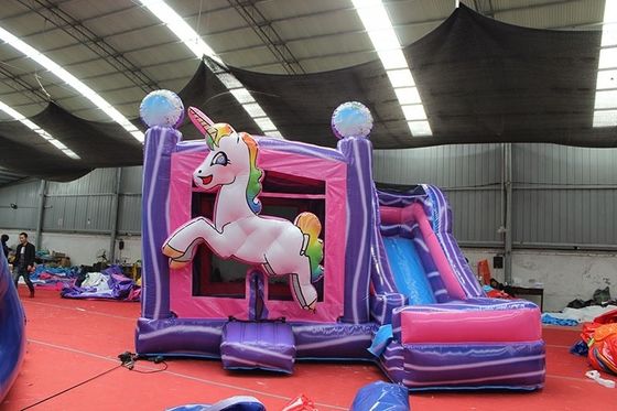Tamanho personalizado Casas infláveis Casa de salto Slide de água com Rainbow Unicorn Design