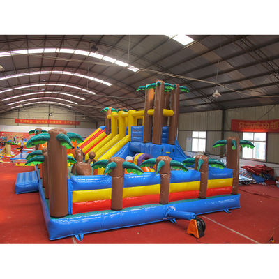 Casa de salto de palmeira personalizável com slide de salto húmido e seco com certificado EN14960