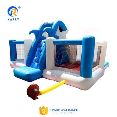 Castle Kids inflável tubarão saltar casa com deslizamento de água e design portátil