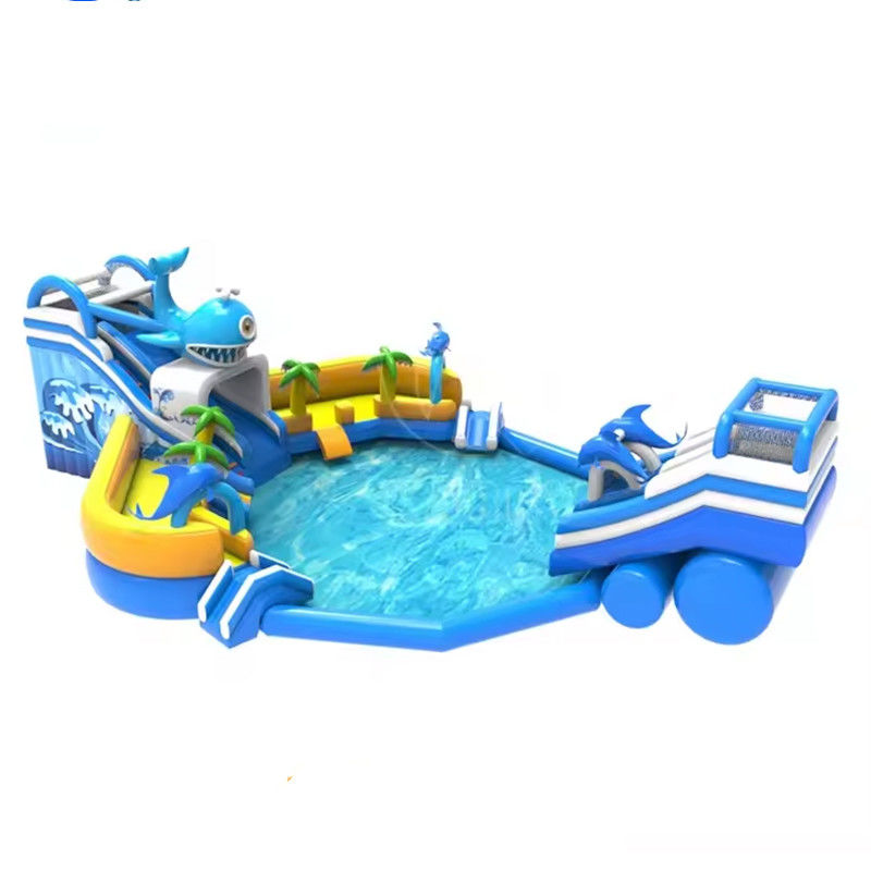 Experimente a emoção do nosso parque aquático inflável perfeito para aluguer de festas para adultos