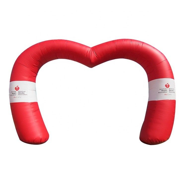 Arco inflável em forma de coração personalizado para decoração de eventos Destaque da multidão