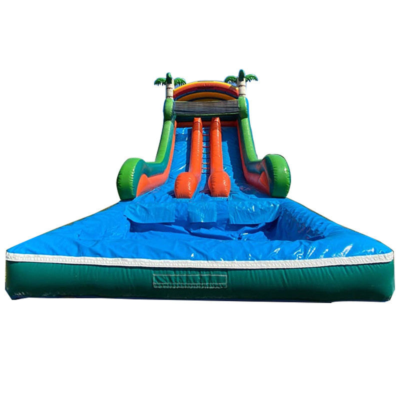 Capacidade máxima 100-500 kg Parque aquático inflável de duas pistas com piscina e escorrega de palmeiras