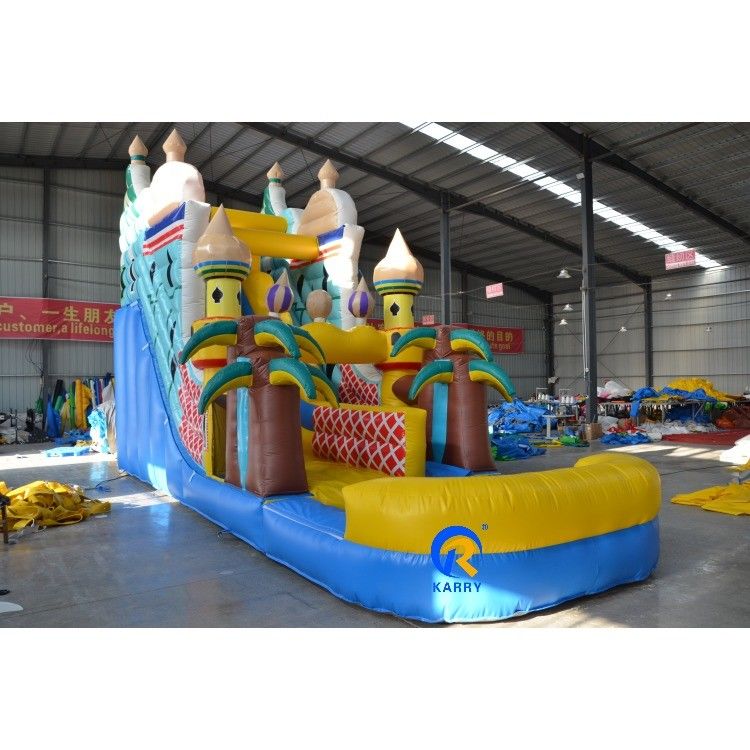 Slides de água infláveis comerciais com tema do castelo da princesa